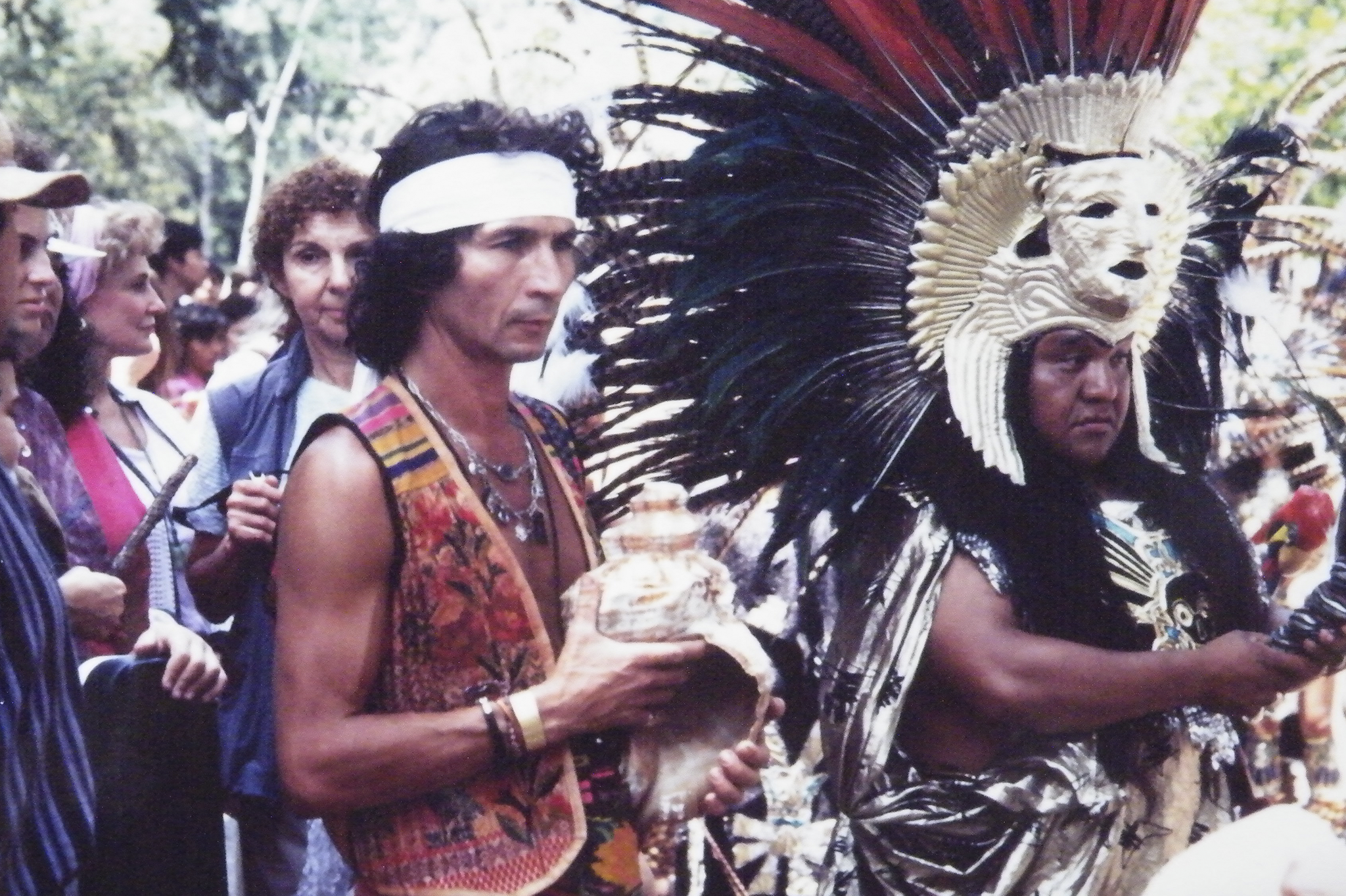 Inicia el peregrinaje a Centros Iniciáticos mayas. Foto: Jan Svante, Chichen Itza, 1988
